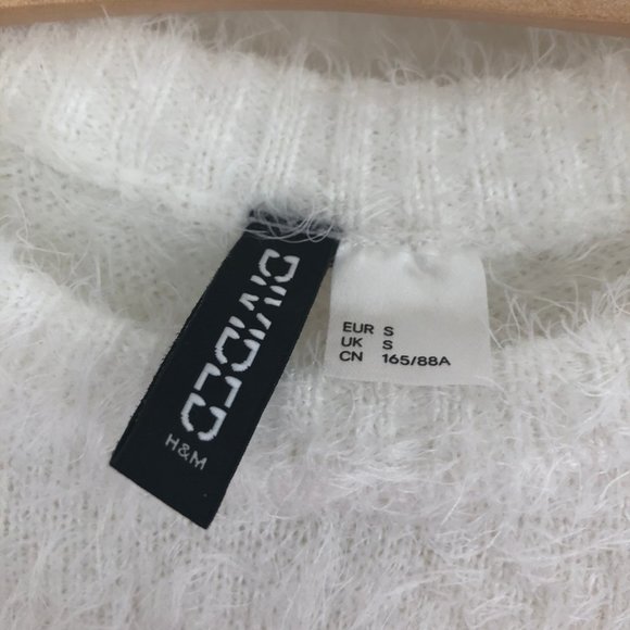 White fuzzy long sleeve top - Picture 4 of 4